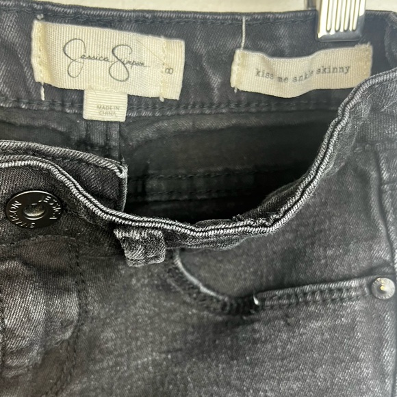 Jessica Simpson Collection | Black Noir Floral Lace Skinny Jeans Girls | Size 8 - Picture 8 of 9